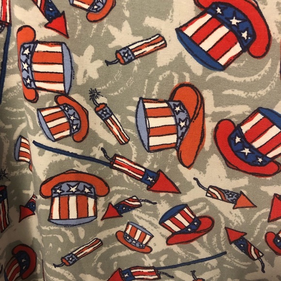Lularoe Americana - fireworks IRMA  🧨 🧨🧨 - Picture 3 of 5
